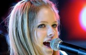 Avril Lavigne śpiewa Nickelback