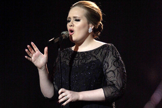 Within Temptation poprawia Adele