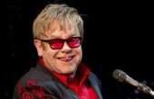 Nowa płyta Eltona Johna po wakacjach